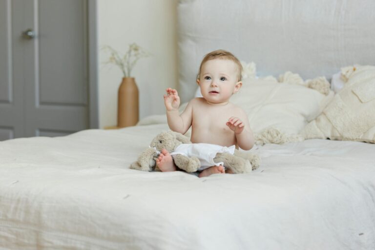 Baby Sign Language Cheat Sheet Printable - Featured image