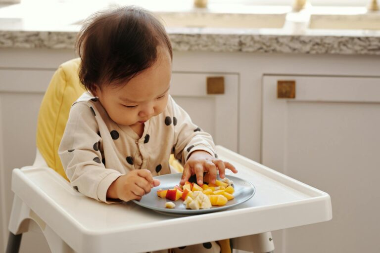Baby Sign Language Eat - Featured image