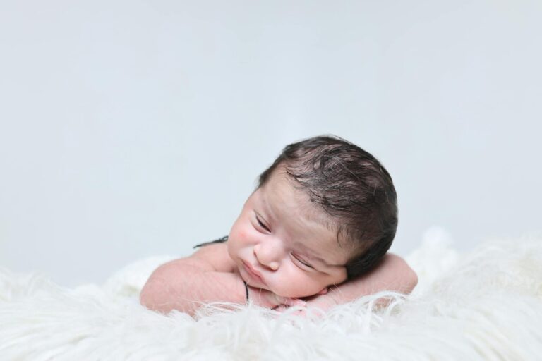 Baby Sign Language for 7 Month Old - Featured image