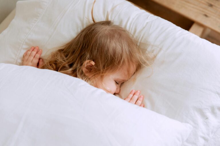 Baby Sign Language Sleepy - Featured image
