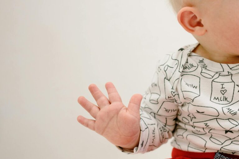 Baby Sign Language Words PDF - Featured image