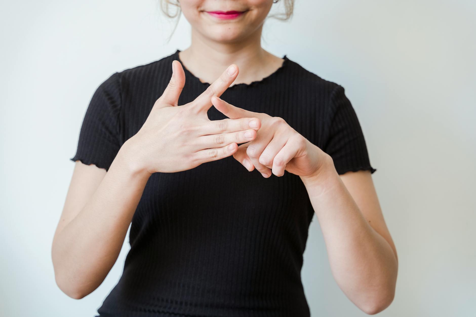 Should You Use Real Sign Language or Simplified Signs?
