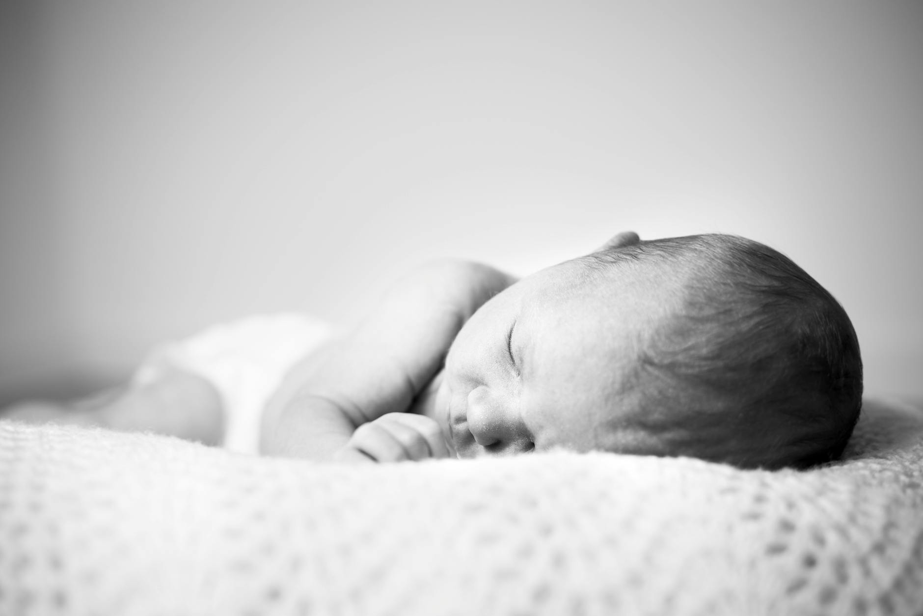 Understanding Your Baby's Readiness for Sleep Signs