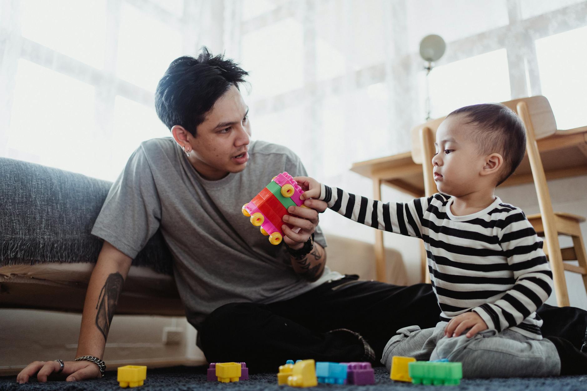 What Age Should You Start Teaching Toddler Sign Language?