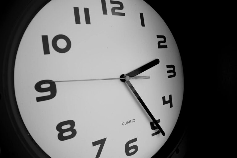 How Do You Indicate Duration of Time in ASL Grammar - Featured image