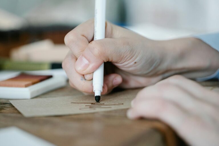 What Are Non Manual Markers and Why Are They Grammar Not Just Expression - Featured image