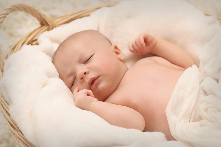 What Are the Best Baby Signs for Bedtime - Featured image