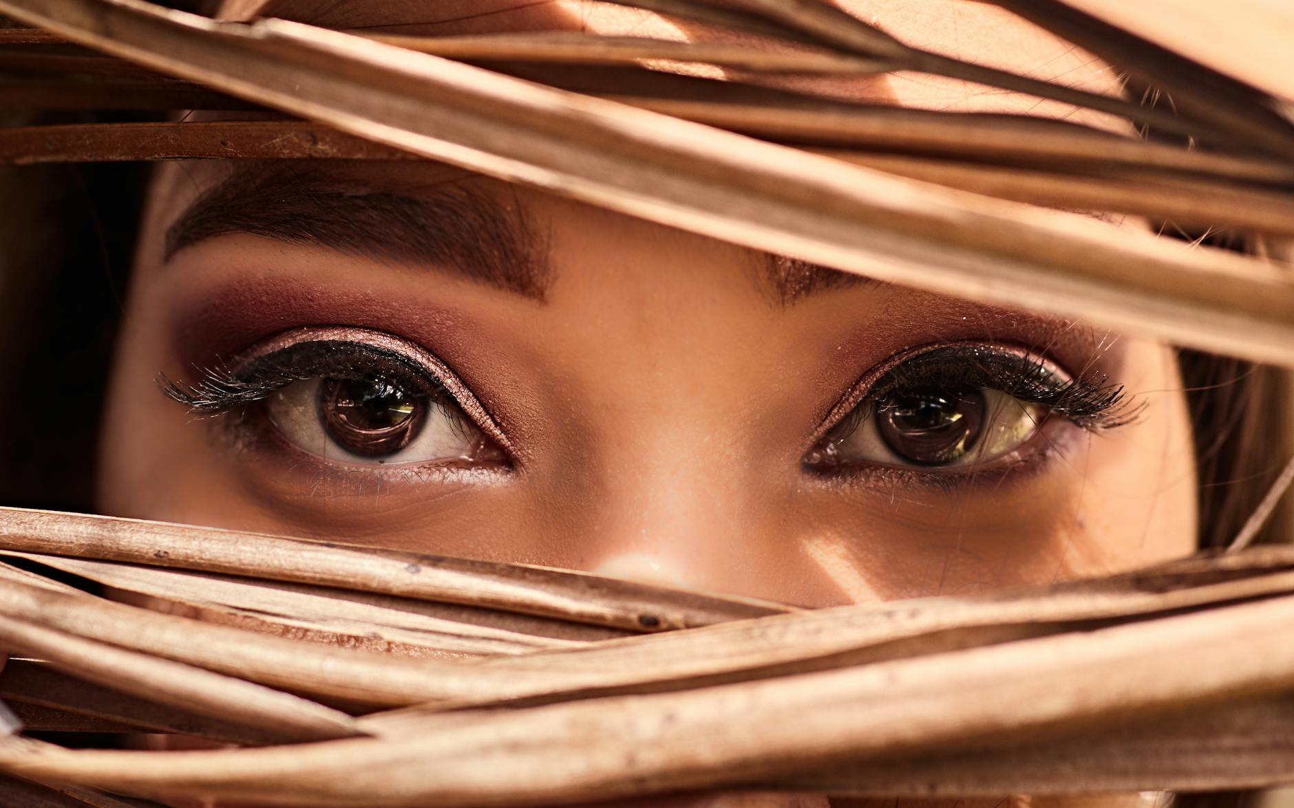 Direct Communication: Making Eye Contact and Body Language Count
