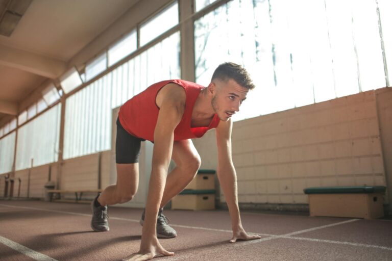 How Do Deaf Athletes Know When the Starting Gun Fires at Races - Featured image