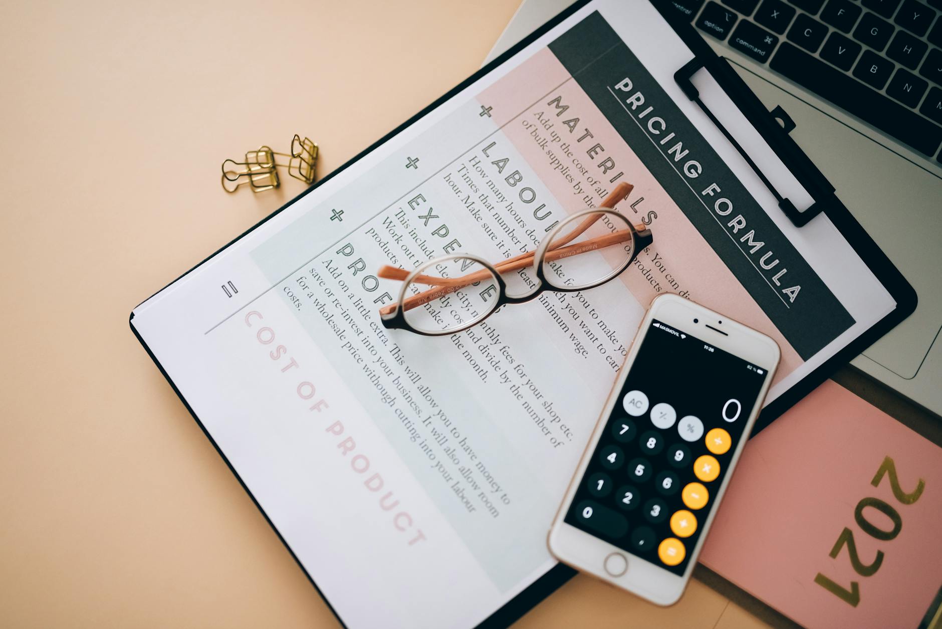 How Do Pricing Models for Live Webinar Captioning Compare?