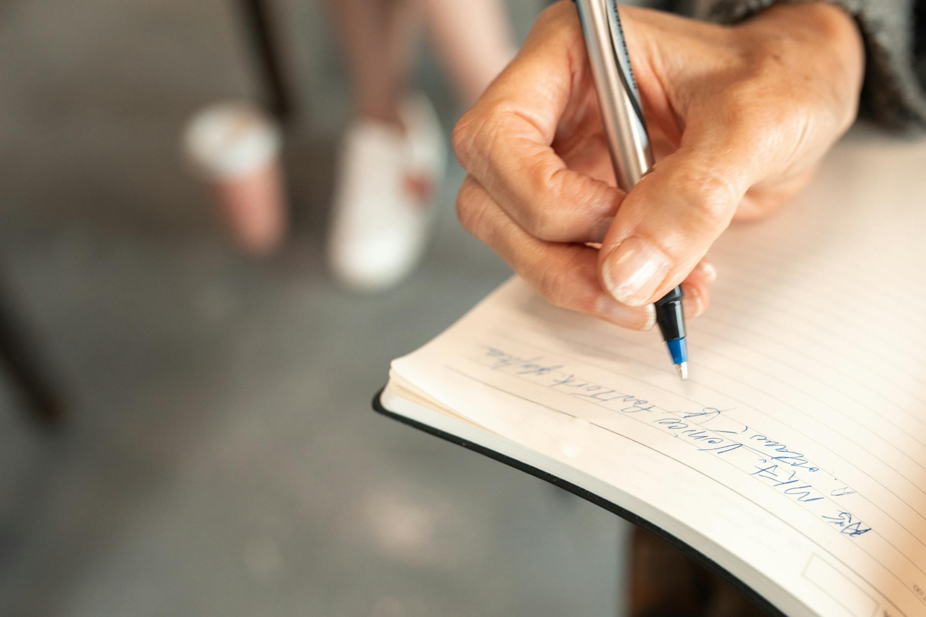 What AI Note-Taking Tools Can and Cannot Do for Deaf Students