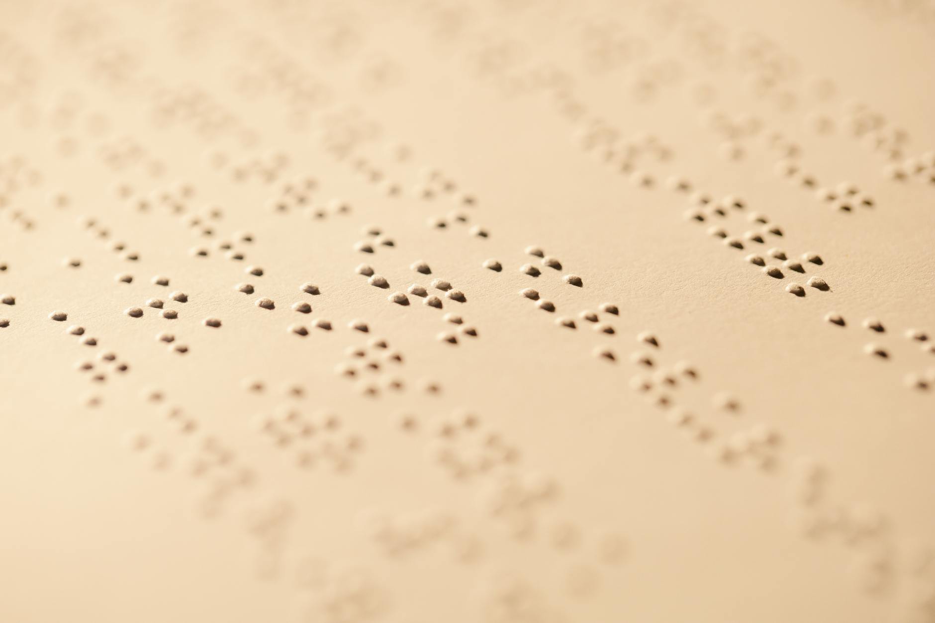 What Communication Methods Do Deaf Patients Use in Pharmacies?