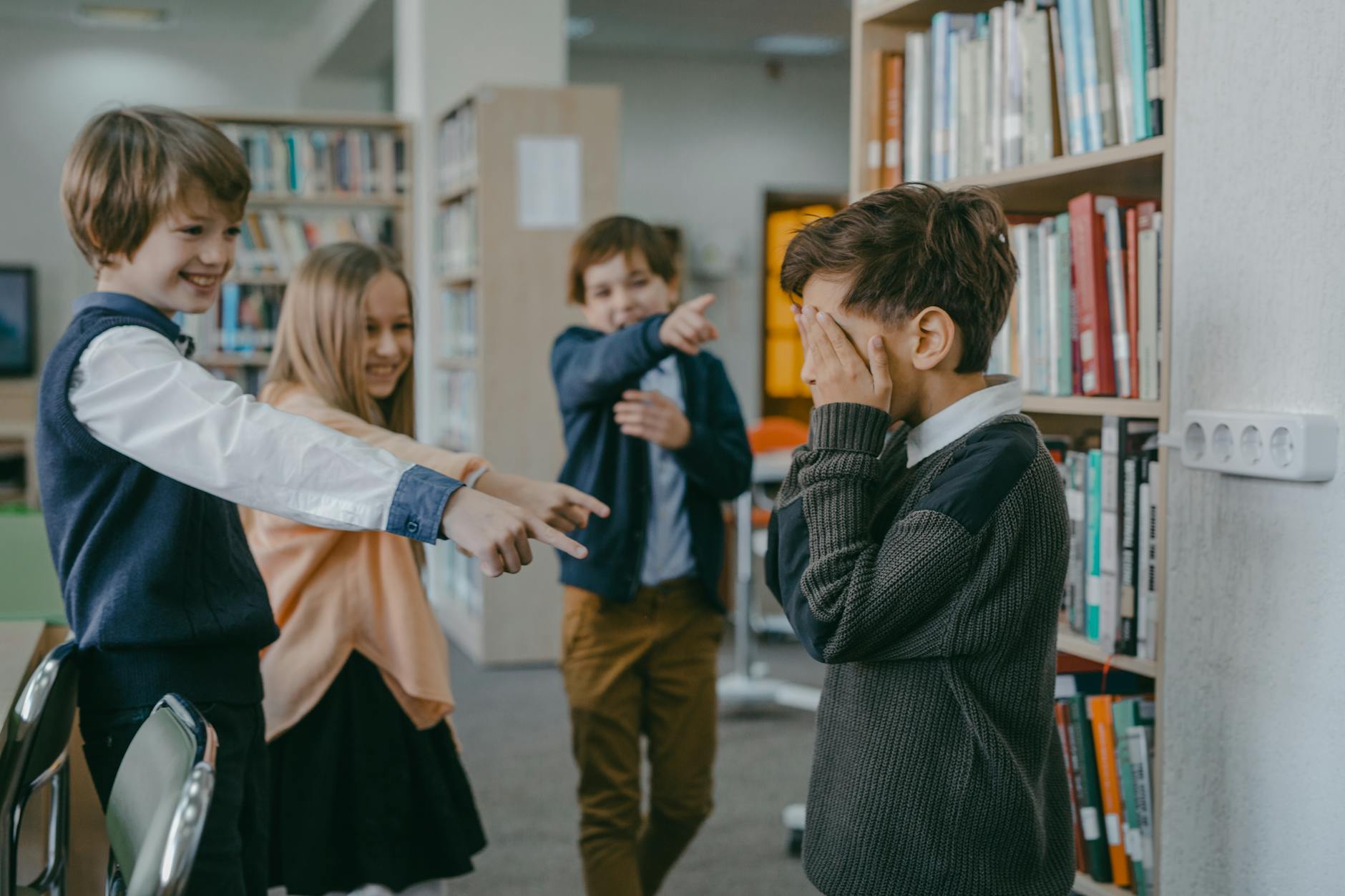 Which Signs Support Behavioral Expectations and Consequences?