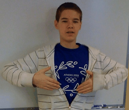 Animated ASL sign for happy, step 1: flat hands resting against the chest