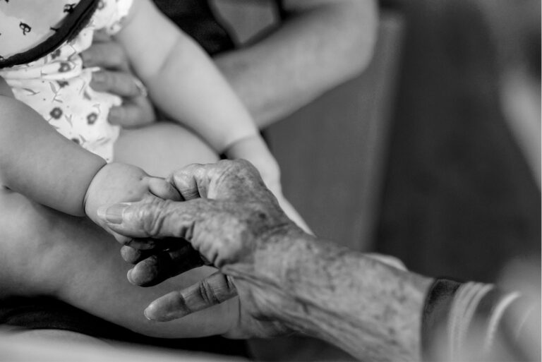 Grandparents Use Different Baby Sign Language Gestures: How Do We Stay Consistent? - Featured image